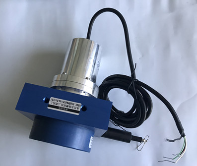 ��ˮλ�Ƃ���������Փ�ϵľ��Է���������Ҏ������